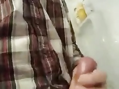 A cum jerking gay with head
