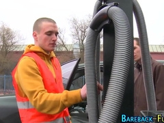 Bareback anal with a hot amateur guy ends with a hot facial