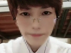 Air deep kiss for folks with glasses! Slobbering and convulsions jism! 015