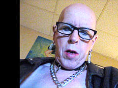 JOANNE wedge - clean-shaved IS beautiful !!!