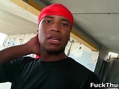 Cool thug hunting for blowjob outdoors