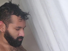 Take a bathroom with me baby, let's have fun with the water