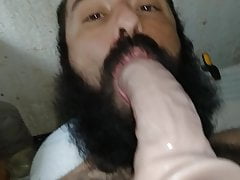 El dildo me saca cortinas, algunas pollas no