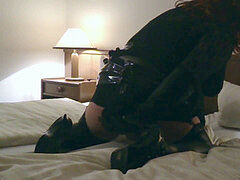 MichaDWT - Alleine im hotel - Analspiele