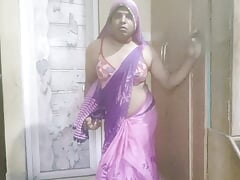 Hot sonusissy navel strp in saree