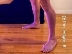 Edging a gigantic stream out of Jockulusss as he stands at attention