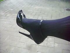 Walking in Sexy Black High Heels Sandals