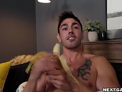 Nico Coopa shows off Carter Woods his cock sucking skills