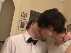 Skinny twinks make out in highly intriguing bareback moments