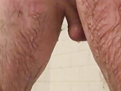 Cleaning my tight shaved hole and twerking