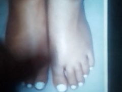 Jizz on feet