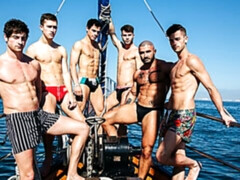 Deep barebacking with Allen King, Cory Kane & Taylor Reign