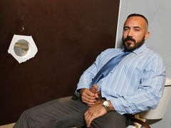 DILFs try glory hole kinks in a mutual play in front of the camera