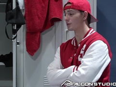 Weirdo Caught Nuzzling Messy Jocks In Locker Bedroom