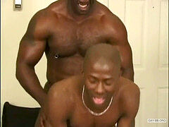 Muscle father Bobby Blake & hairy man Panther - Black fuck-fest