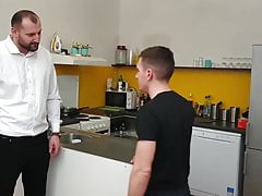 Viktor gets the strap
