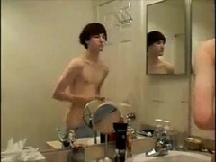 Young Lads Douche Masturbate