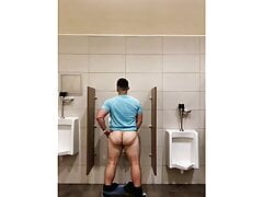 Latin gay showing his ass at public bath