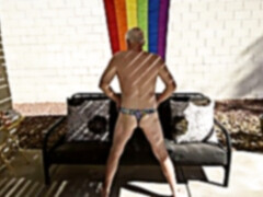 European, cockring, outside