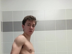 Love to jism in public places :)