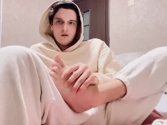 gobble my soles! lad / young / super-cute / sole fetish / soles / tormentor / gimp / dominance