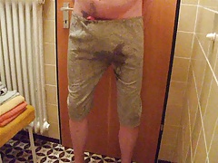 Alles nass im Bad