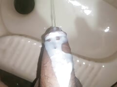 Handjob bathroom saban lga ker muth mari desi big cock squirt boy in bathroom Pakistani