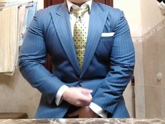 Str8 daddy jerking off in suit 10