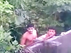 Pedreiros transado no mato