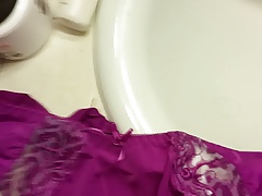 Me Cumming on panty