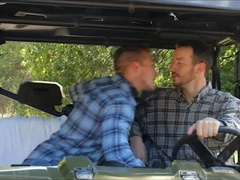 NextDoorStudios - Tattooed Otter Falls For Closetcase