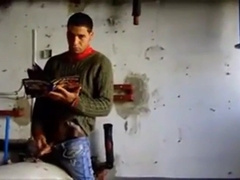 Vouyer pagou para ver macho gozar