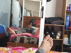 IN FRONT OF THE MIRROR - DOMINANT COCK
