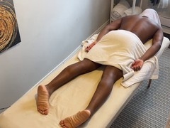 Black gay seduces during sensual massage leading to handjob