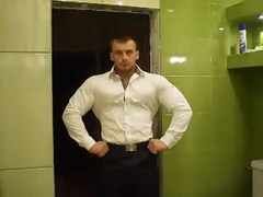 RUSSIAN BODYBUILDER STRIP AND CUM 23