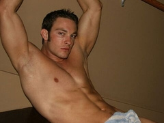 Clark Kent shows his superhuman hotness in a solo movie