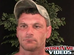 Massive cock wielding hunk cant stop himself from jerking