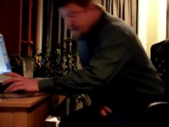 Bearded Parent Masturbates His Schlong Solo