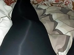 Quick cum in black opaque tights