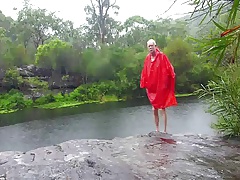 Wet sunbathing