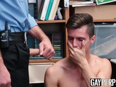 Tight twink jerks off while his tight ass is pounded by stud