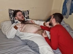 Young-man, round, smooching