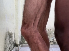 Negão fodendo o cu do magrinho