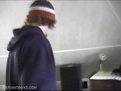 Amateur Adam Beating Off