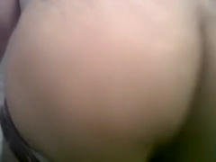 PARANDOME RICO SU CULOTE