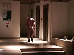 Exhibitionist in Paris 8