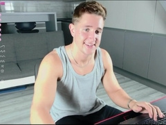 Nice Cam Dude - Christian Levine