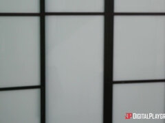 Salle de bains, Sucer une bite, Tromperie, Gorge profonde, Branlette thaïlandaise, Cuisine, Plan cul à trois, Nénés