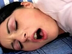 Grote kont, Grote lul, Bruinharig, Sperma in mond, Sperma shot, Hondjeshouding, Gapende, Zoenen