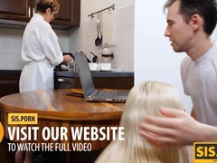 Минет, Брат, Брюнетки, Грудастые, Семья, Секс без цензуры, Русские, Сосущие